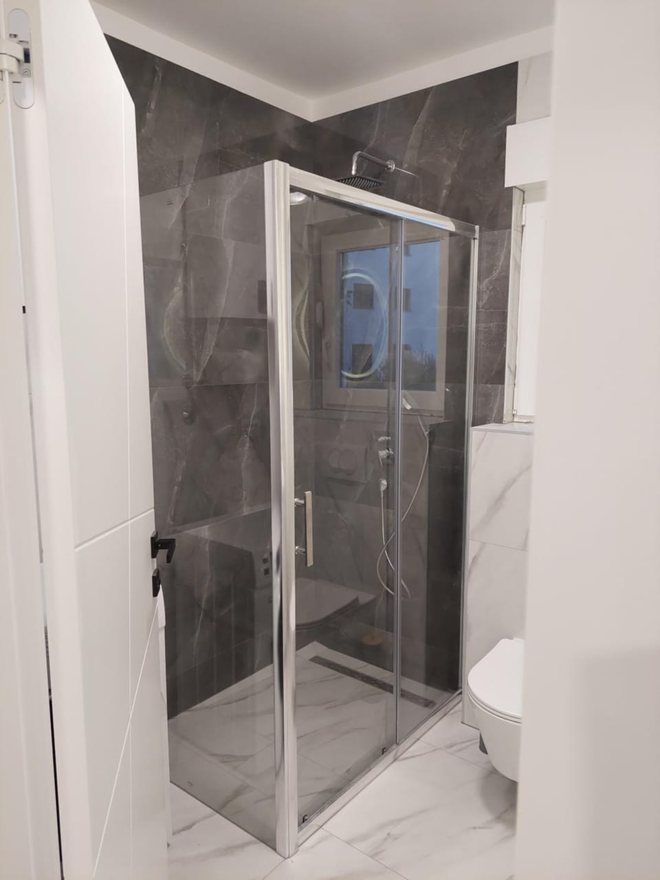 Shower, Toilet, Bathroom
