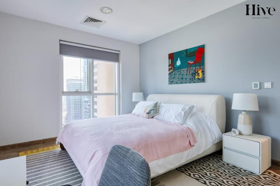 Gorgeous 1-Bedroom Apartment at Churchill Tower - Business Bay Apartment in Dubai