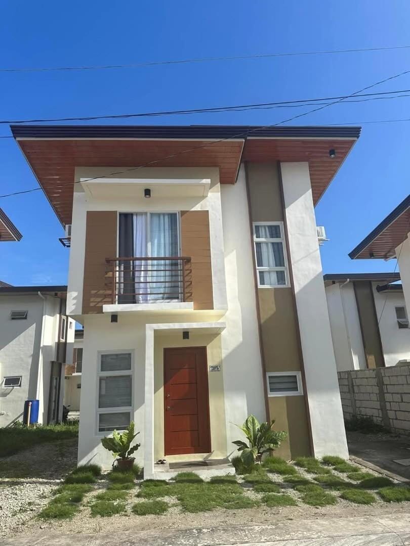 Sunny Meadows Place House in Central Visayas