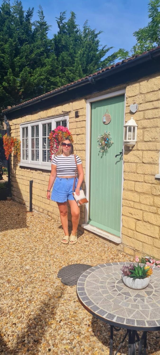 Stylish Open Plan Guest House 400sq ft Rutland House in South Kesteven District