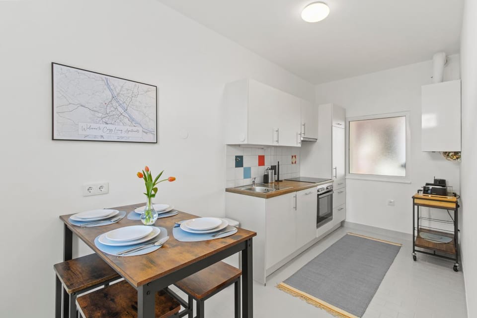 Kitchen or kitchenette, Dining area, dishwasher, stove