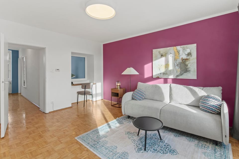 Living room, Photo of the whole room, Seating area