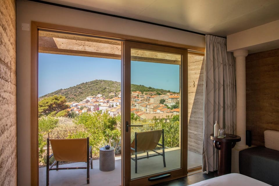Hôtel Mylos - Cargèse, Piscine Intérieure et Extérieure Hotel in Corsica