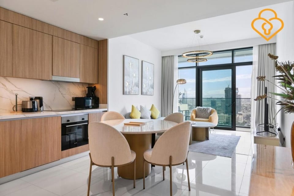 Keysplease 2 BR Beach Vista, Emaar Beachfront Apartment in Dubai