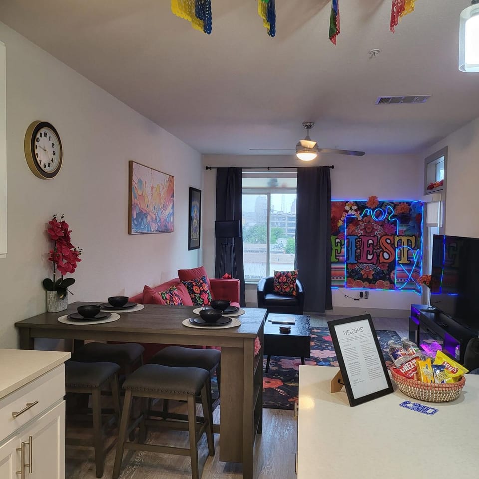 Living room, Decorative detail