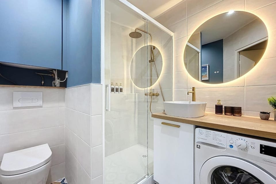 Shower, Toilet, Bathroom, washing machine