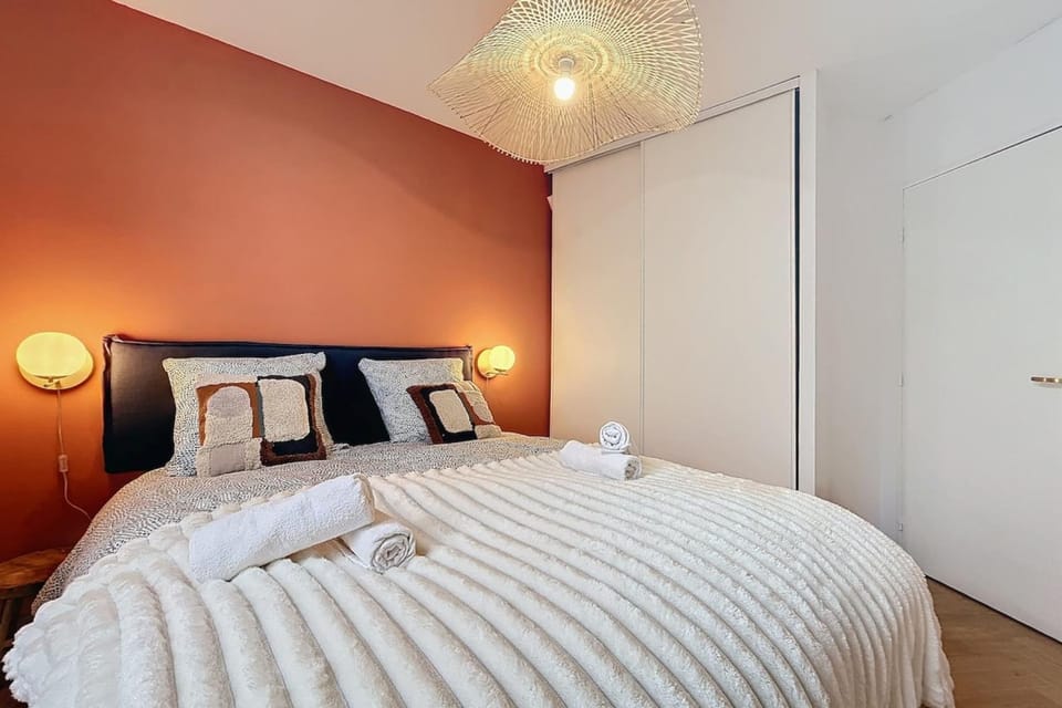 Bed, Bedroom, wardrobe