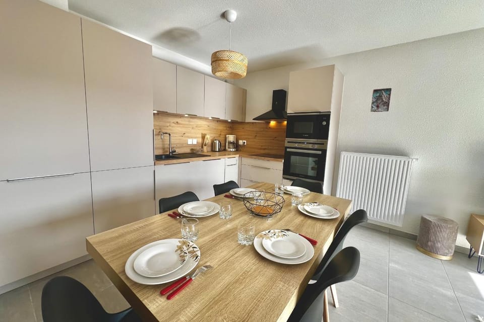 T3 apartment with balcony in Briançon Apartment in Briançon