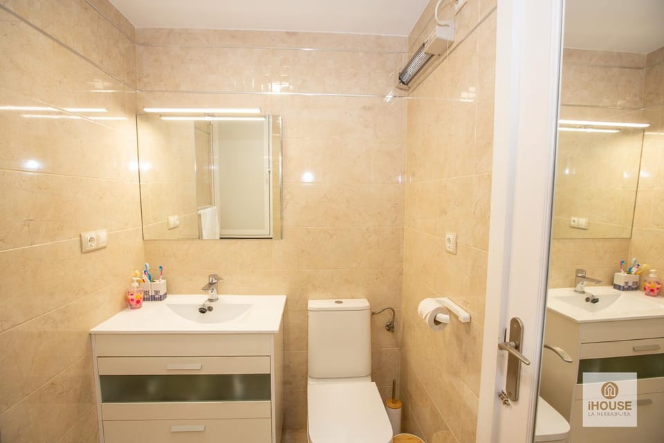 Ipanema Pool Velilla Beach Apartment in Costa Tropical