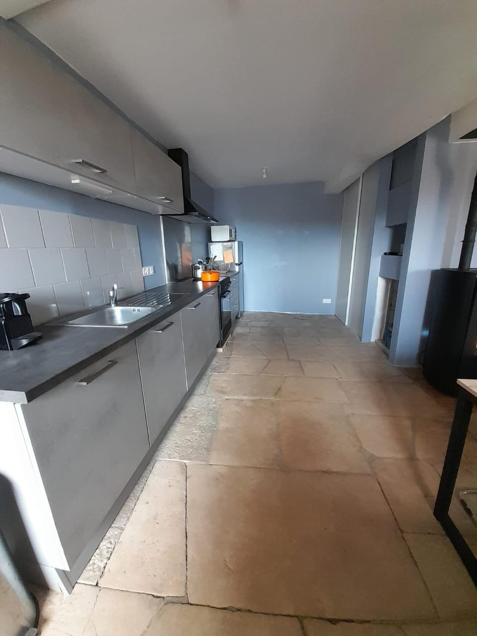 Kitchen or kitchenette
