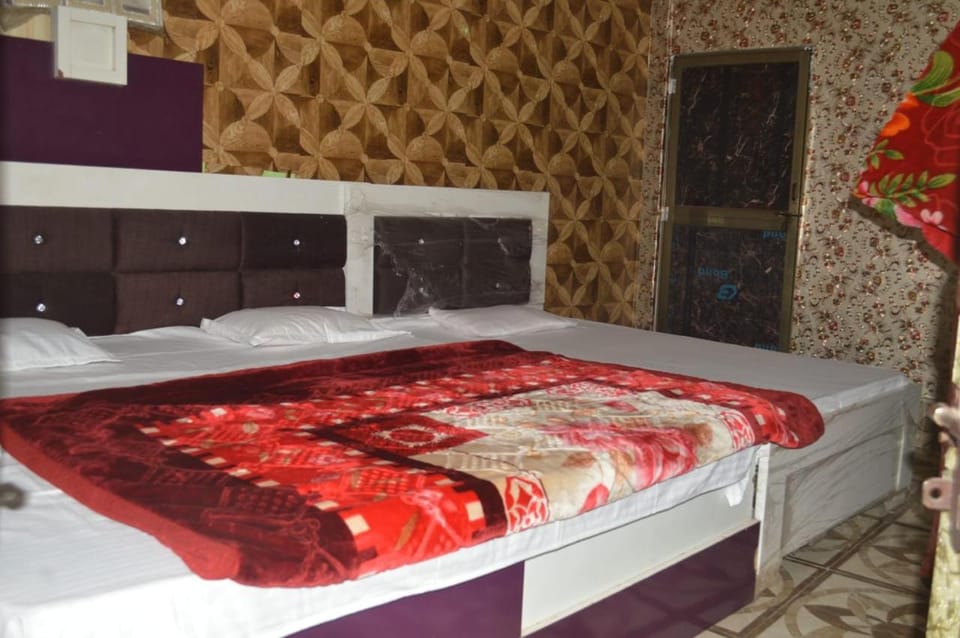 Ayodhya Dham Guest House Vacation rental in Uttar Pradesh