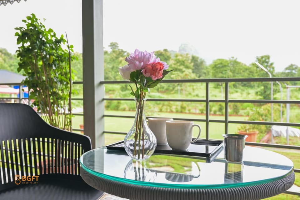 Day, Balcony/Terrace, Garden view