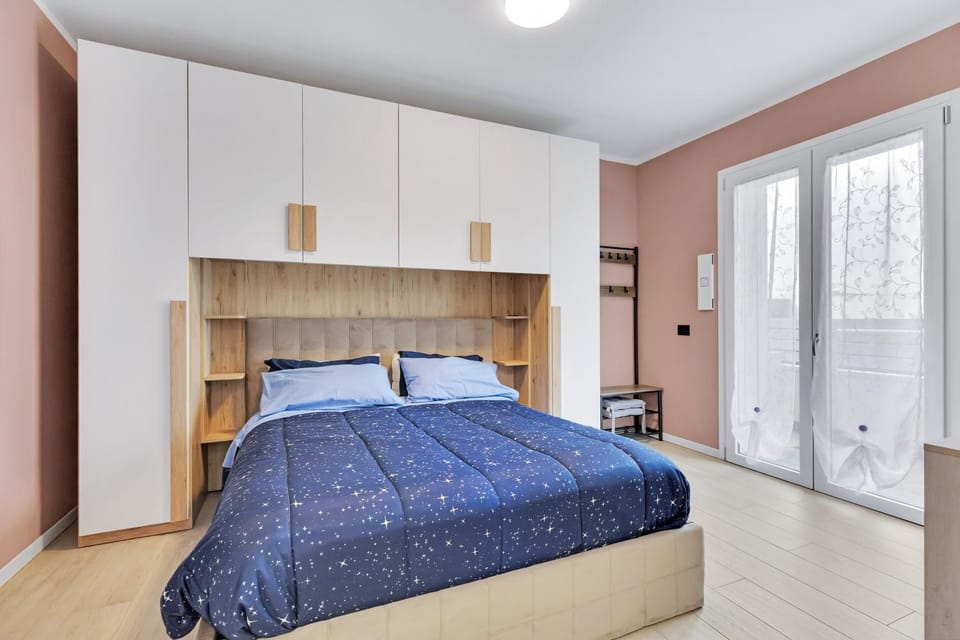 Bed, Bedroom, wardrobe