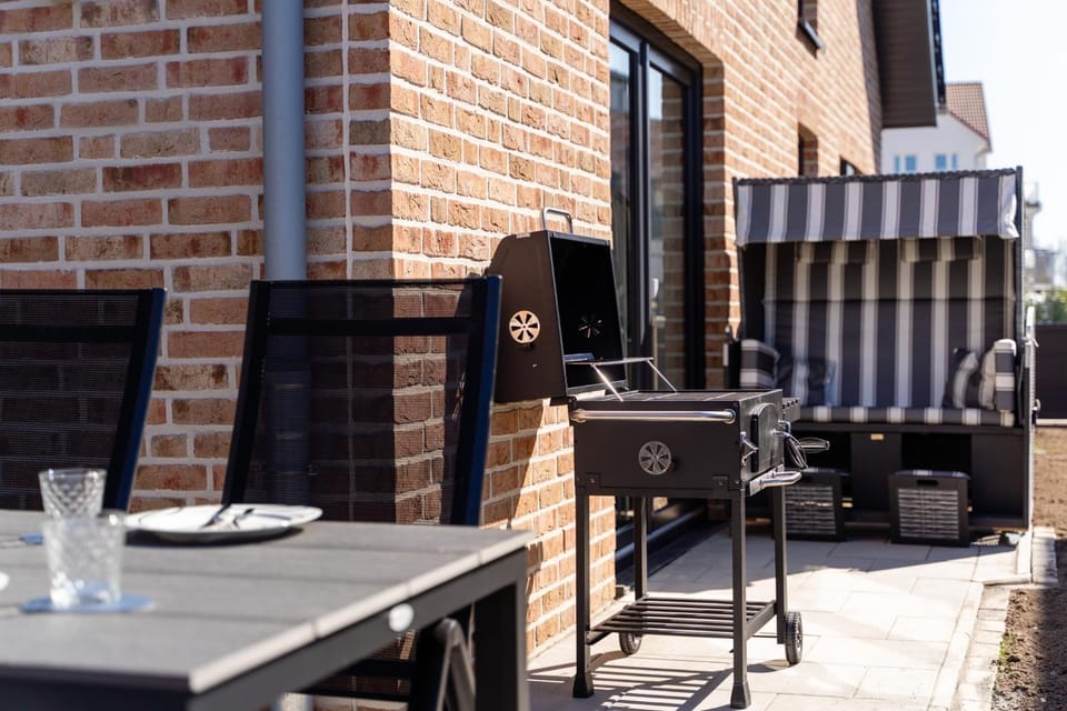 BBQ facilities, Balcony/Terrace, Seating area