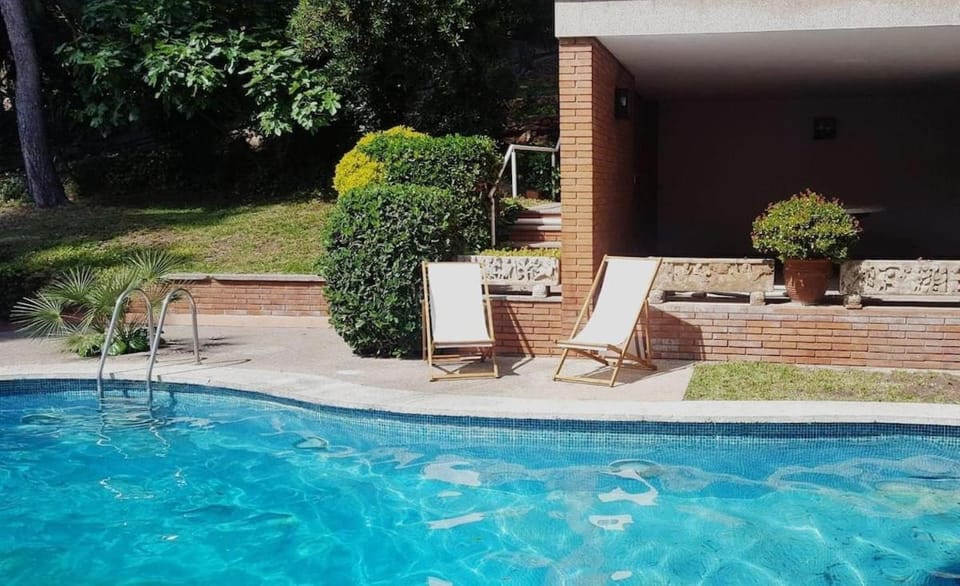 VILLA Mar y Montaña House in Castelldefels