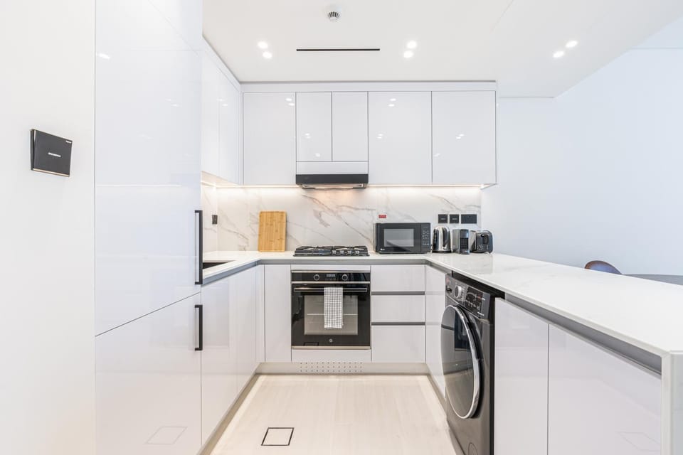 Coffee/tea facilities, Kitchen or kitchenette, oven, toaster