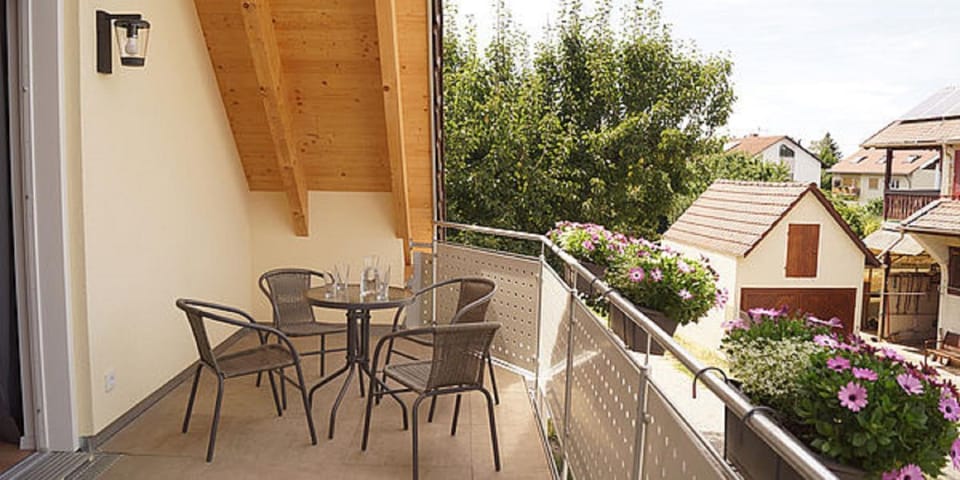 Property building, Day, View (from property/room), Balcony/Terrace