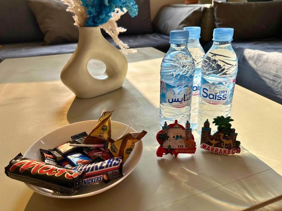 Food and drinks, Food, Drinks
