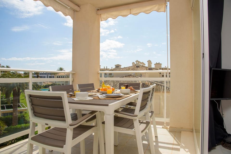 Balcony/Terrace, Dining area