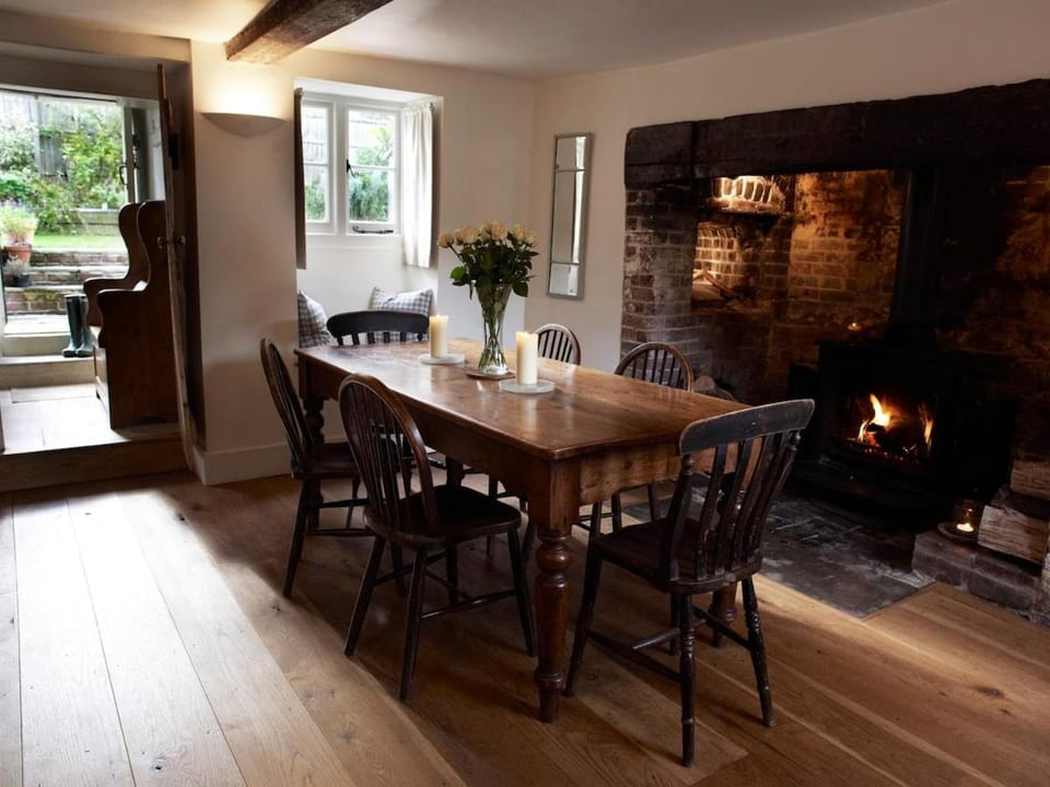 53 Durweston House in North Dorset District