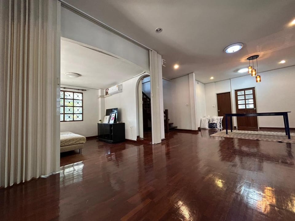 Communal lounge/ TV room, TV and multimedia, Living room, Photo of the whole room, Seating area, Evening entertainment