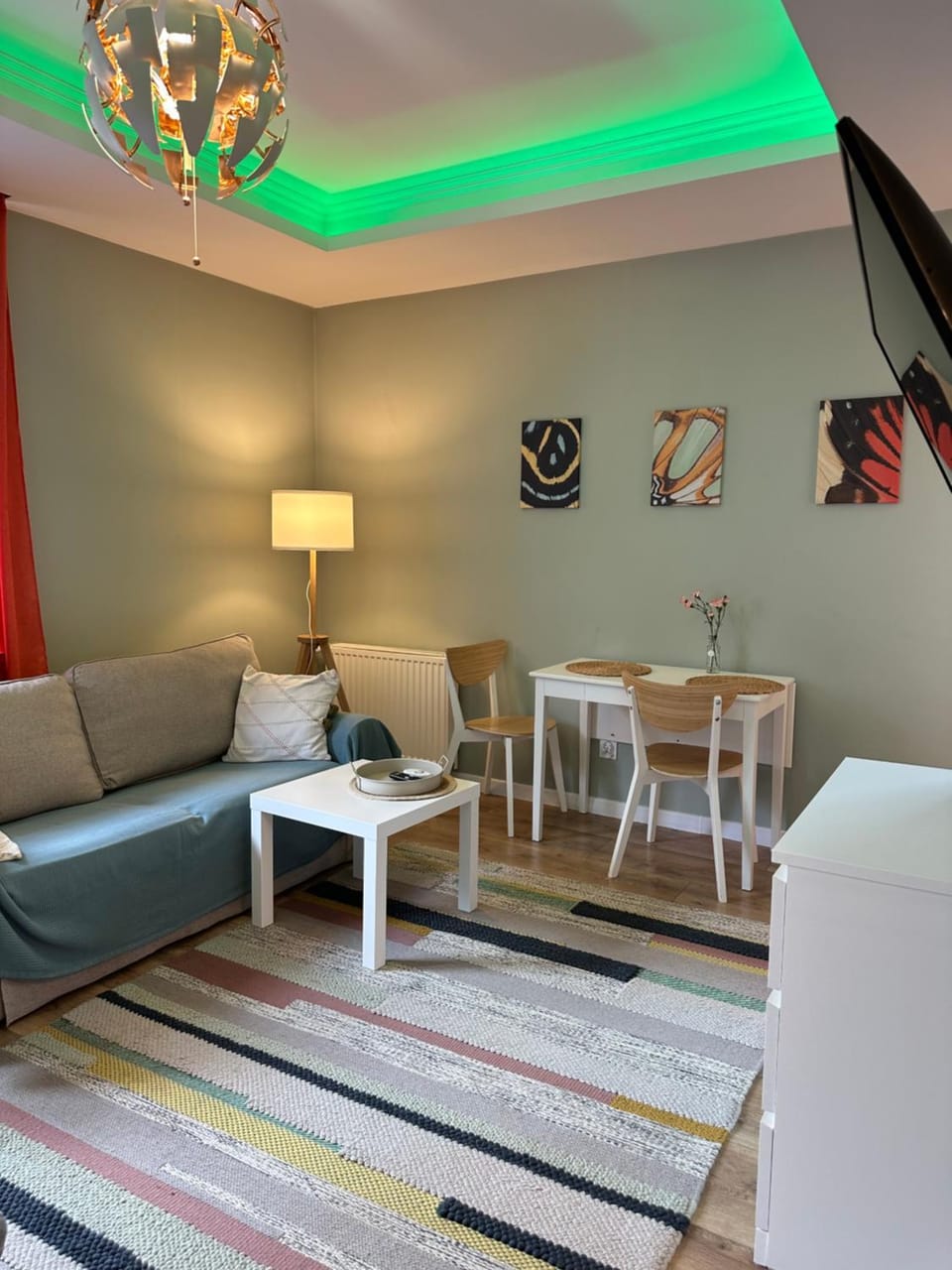 Living room, Seating area