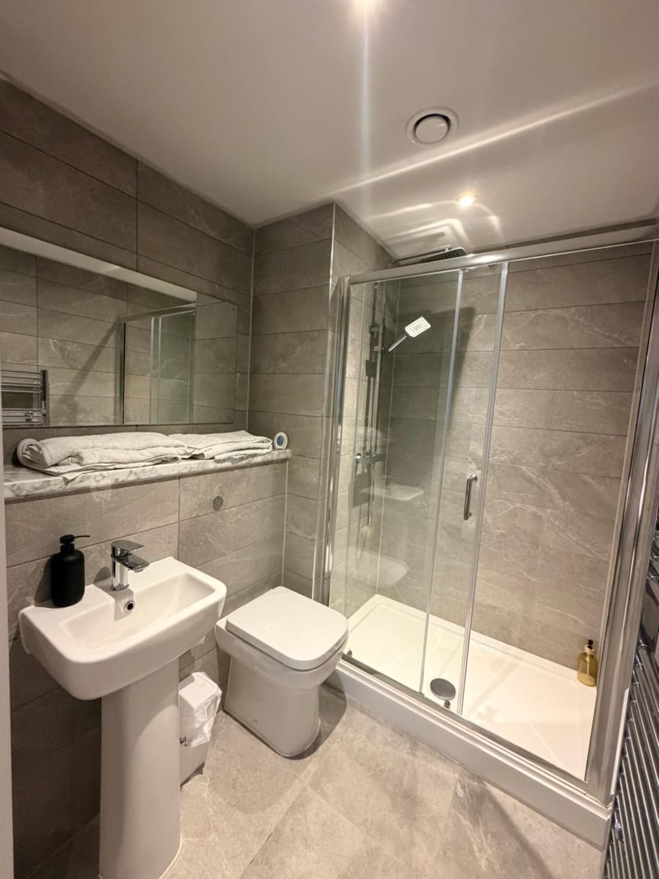 Prime Suites & Properties Apartment in Salford