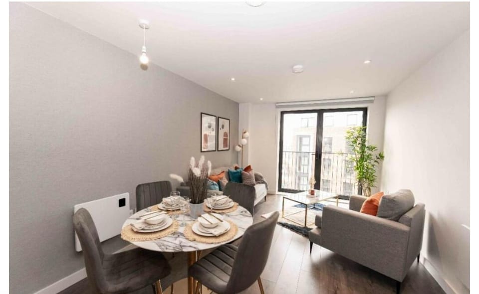 Prime Suites & Properties Apartment in Salford