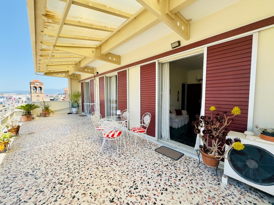 Patio, Balcony/Terrace