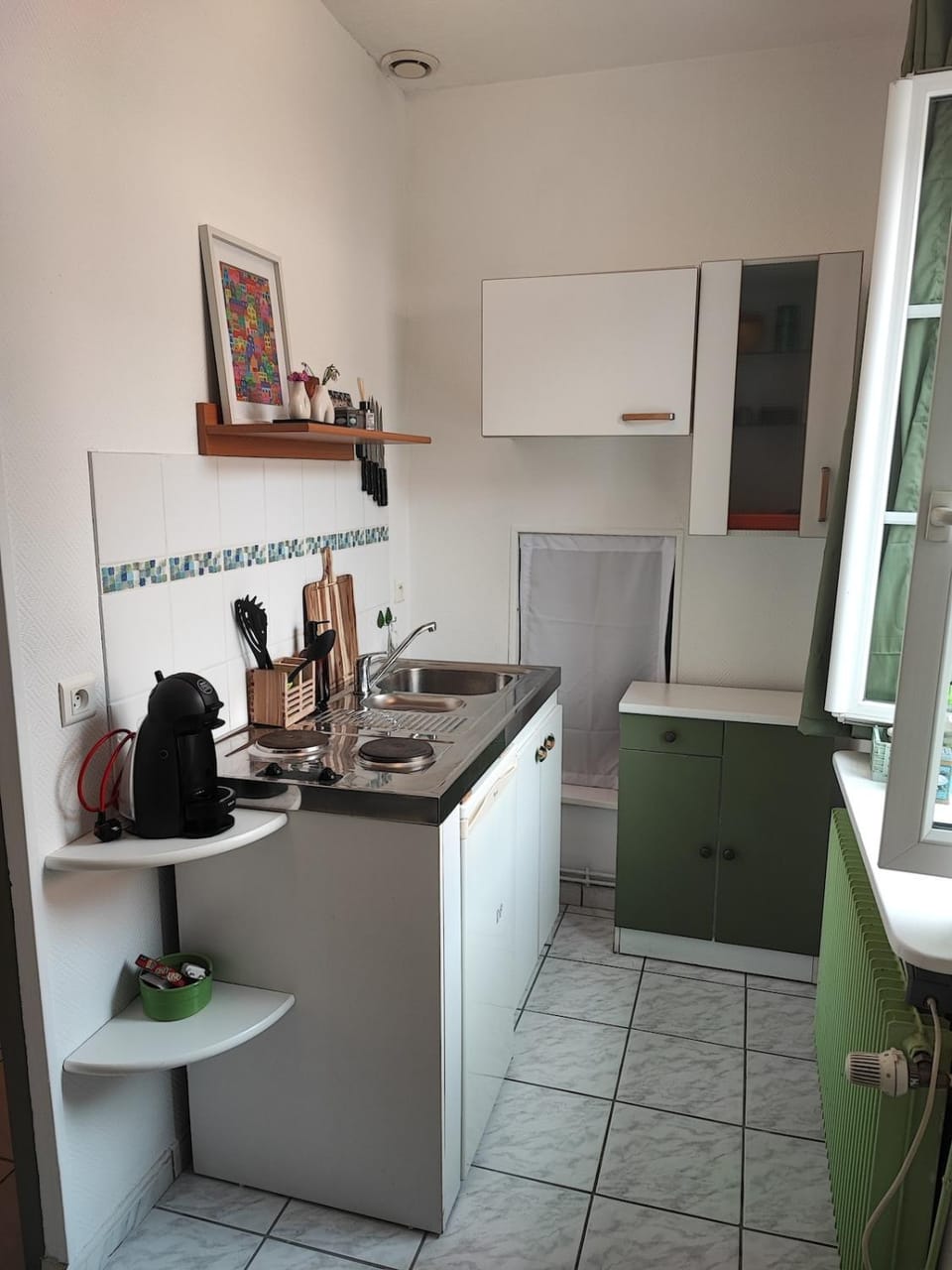 Coffee/tea facilities, Kitchen or kitchenette