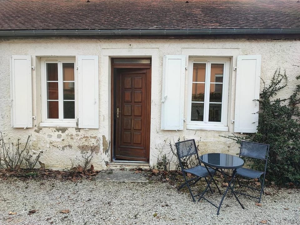 Property building, Patio