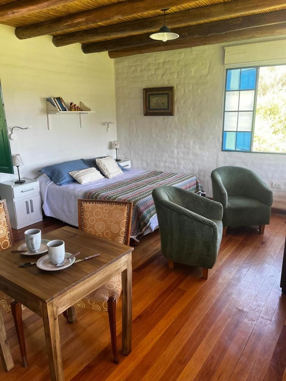 Bed, Living room, Photo of the whole room, Dining area, Bedroom