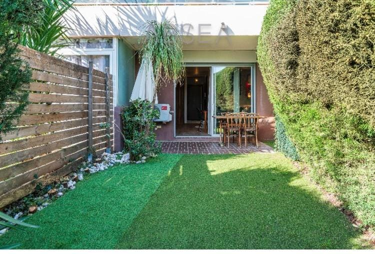 Nice Renovated Studio With Garden Pool Air Conditioning 4 Sleeps Apartment in Nice