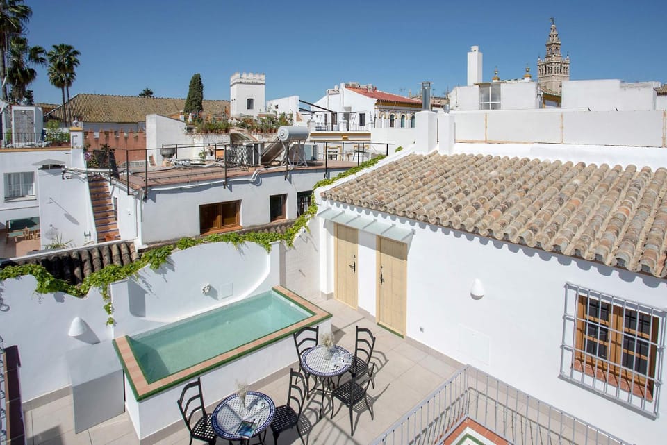 Property building, Balcony/Terrace