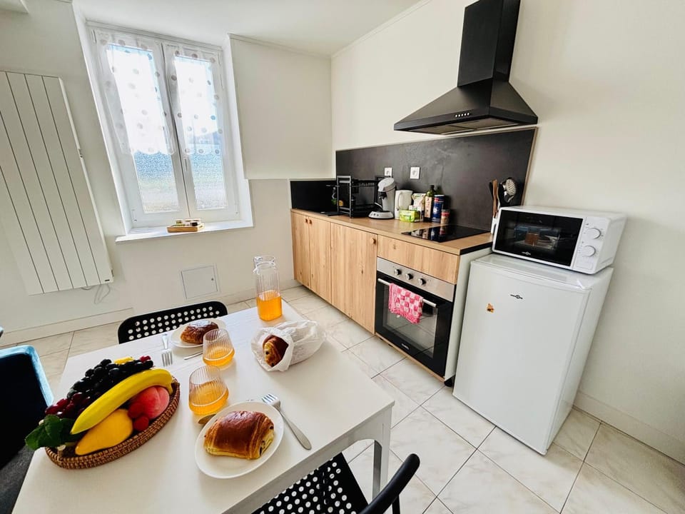 Kitchen or kitchenette, stove
