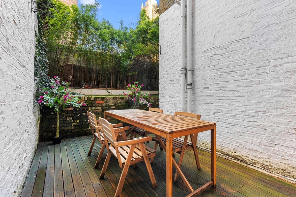 The Notting Hill Hideout Apartment in City of Westminster