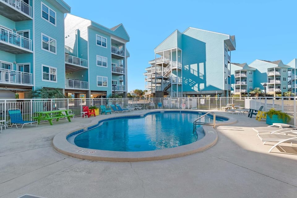 Baywatch G7 House in Pensacola Beach