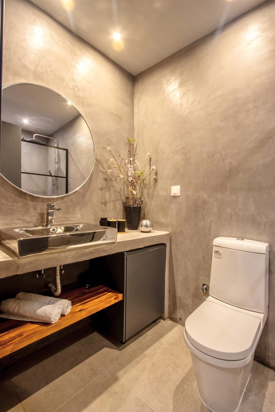 Toilet, Bathroom, towels