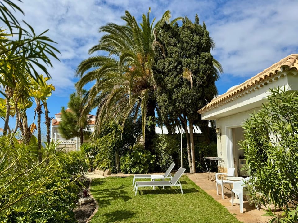Garden, Balcony/Terrace