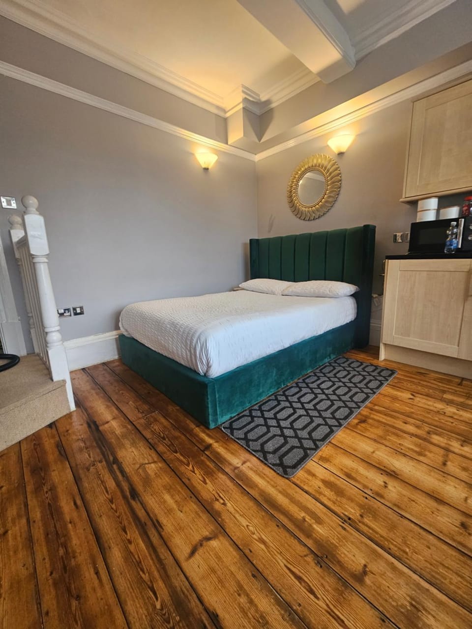 City Centre Location on Corn Street studio Apartment in Bristol
