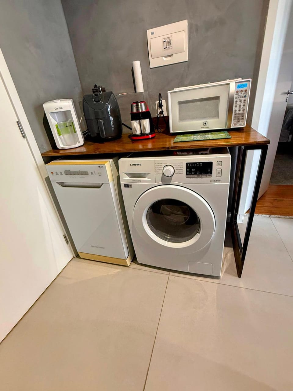 dishwasher, washing machine