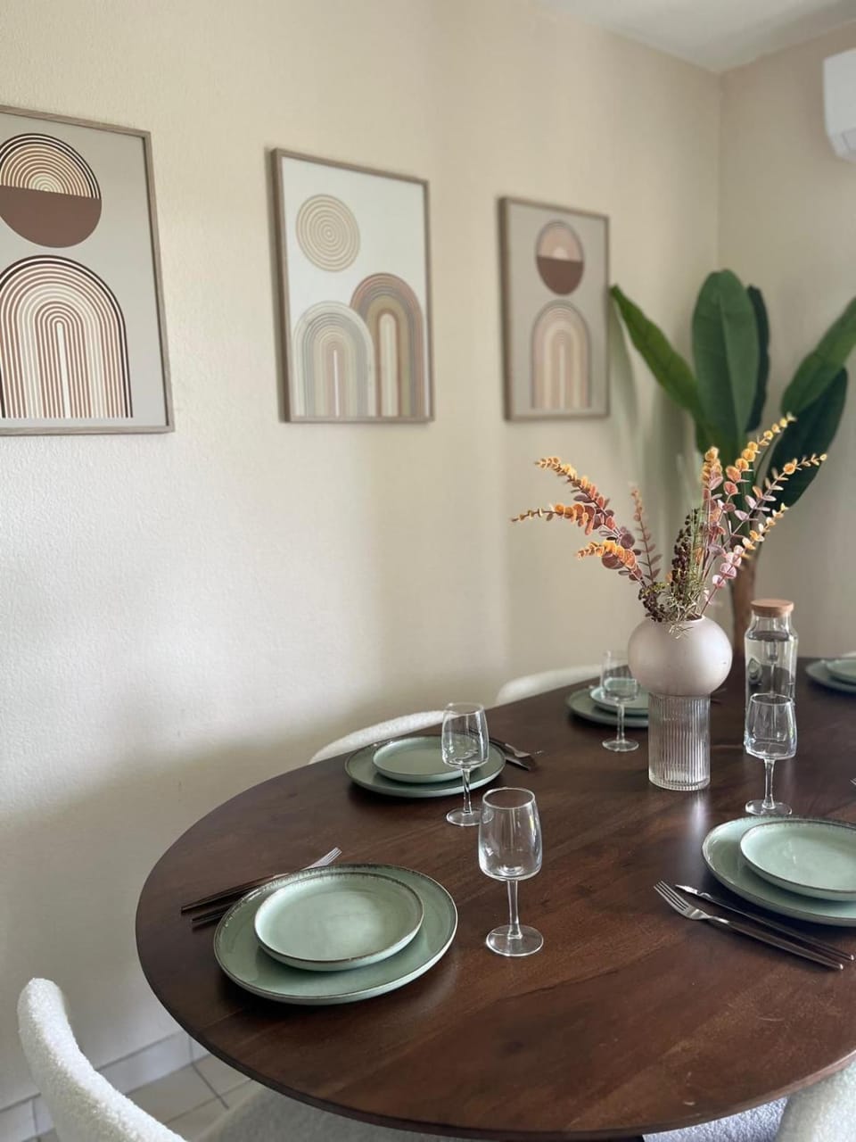 Decorative detail, Dining area