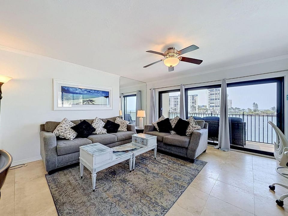 Land's End 5-305 Gulf-Bay Front House in Sunset Beach