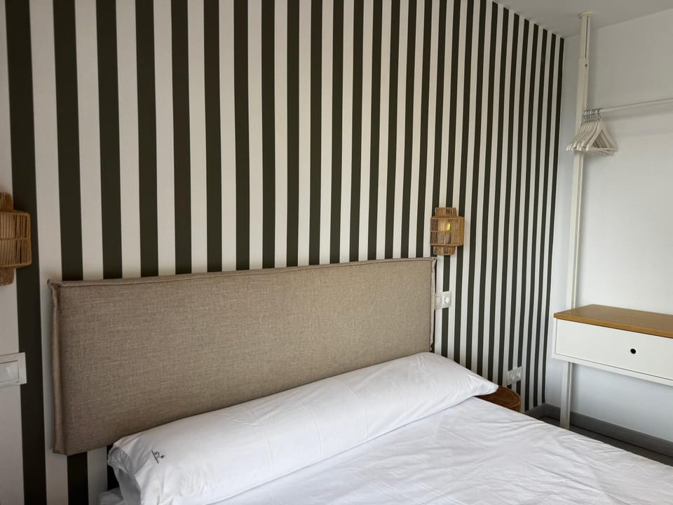 Marbella Beachfront Studio - EaW Homes Apartment in Marbella