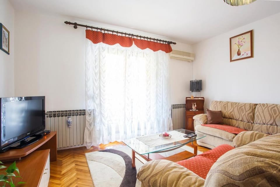 Apartment Nives Apartment in Pula