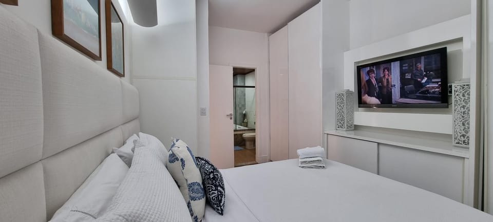 Bed, TV and multimedia