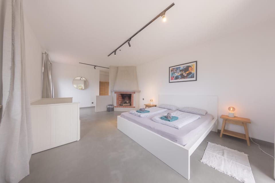 Living Lodge Portugal Bed and Breakfast in Faro District