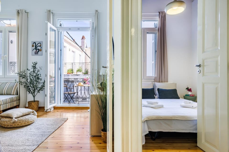 Balcony/Terrace, Living room, Photo of the whole room, Seating area, Bedroom