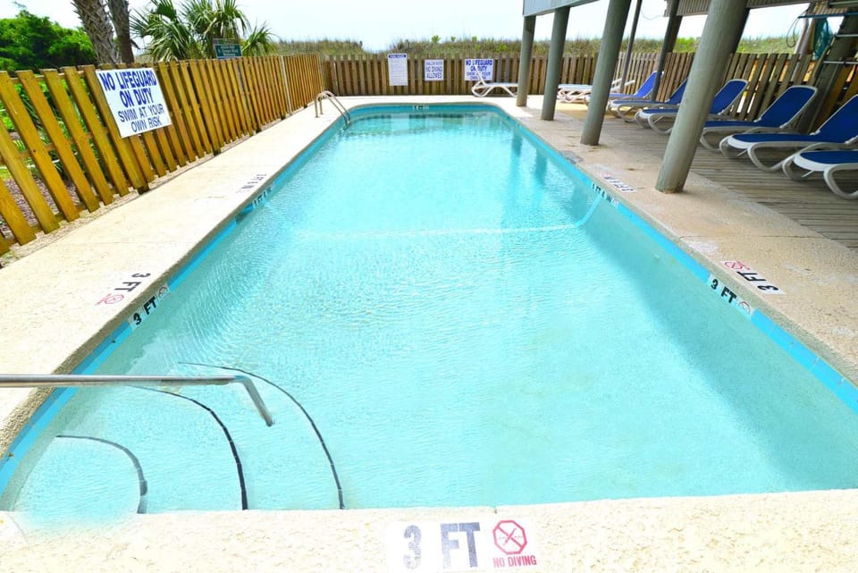 Windy Waves Top Location w Pool House in North Myrtle Beach