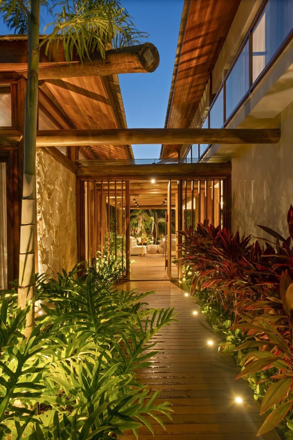 Facade/entrance, Garden